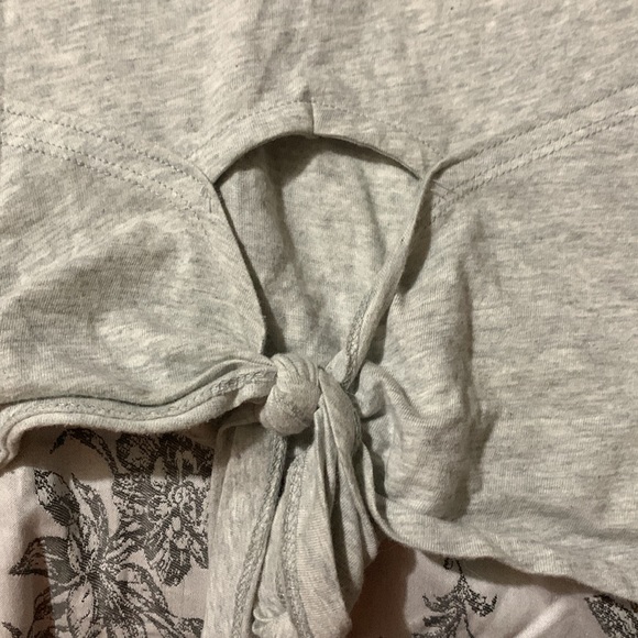 Urban outfitter shirt - Picture 2 of 4